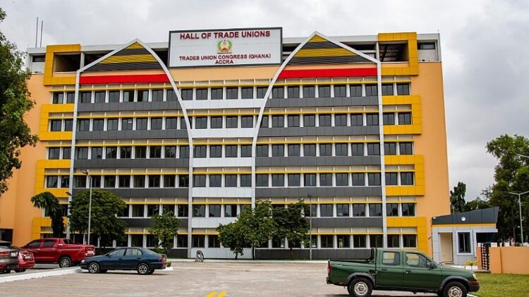 TUC urges Parliamentarians to work together in 2022