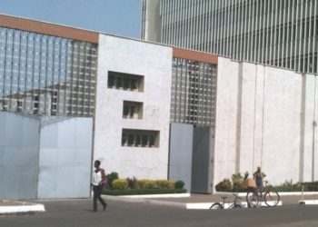 Refrain from panic withdrawal