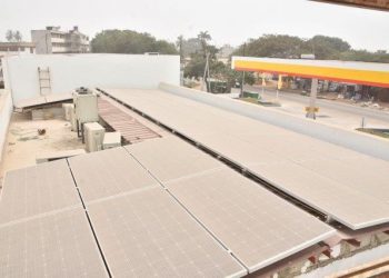 Community 2 Shell Service Station Goes Solar