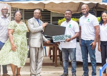 CITSYS donates computers to Osu Presby SHS