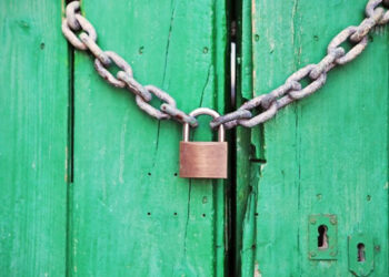 Nigerian Traders Protest Ghana’s Delay to Reopen Shops