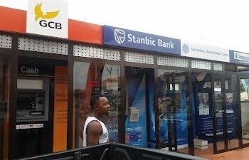 Survey of bank charges : most banks do not charge fees for ATM cash withdrawal