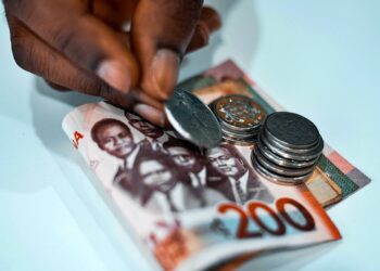 The Gap between the Lending Rate of the Commercial Banks and the Monetary Policy of Bank of Ghana (BoG)