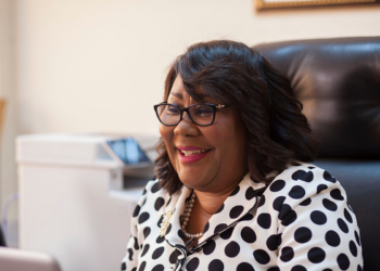 More than 100,000 companies at risk of ceasing to exist