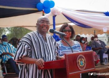 Do not Abuse the use of Mobile Phones, Internet – Bawumia Admonishes Students