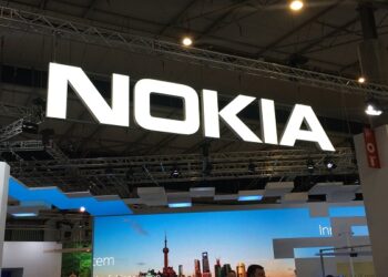 Nokia says revenue and margins to rise as turnaround gathers pace