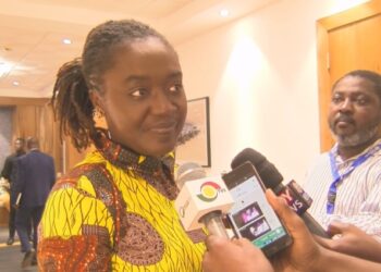 Communications Ministry worried about low enthusiasm to register SIM card