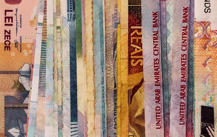 Central Banks Hike Interest Rates in Sync to Tame Inflation Pressures