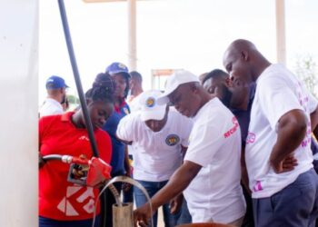 NPA Shuts 3 Fuel Stations For Cheating￼